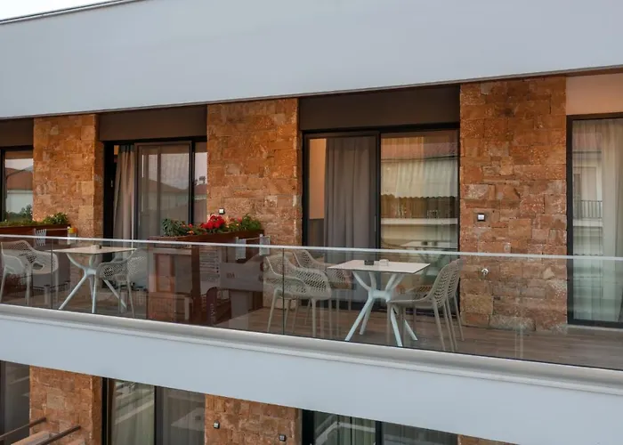 Lejlighedshotel Lithos - Halkidiki Nikiti (Sithonia)